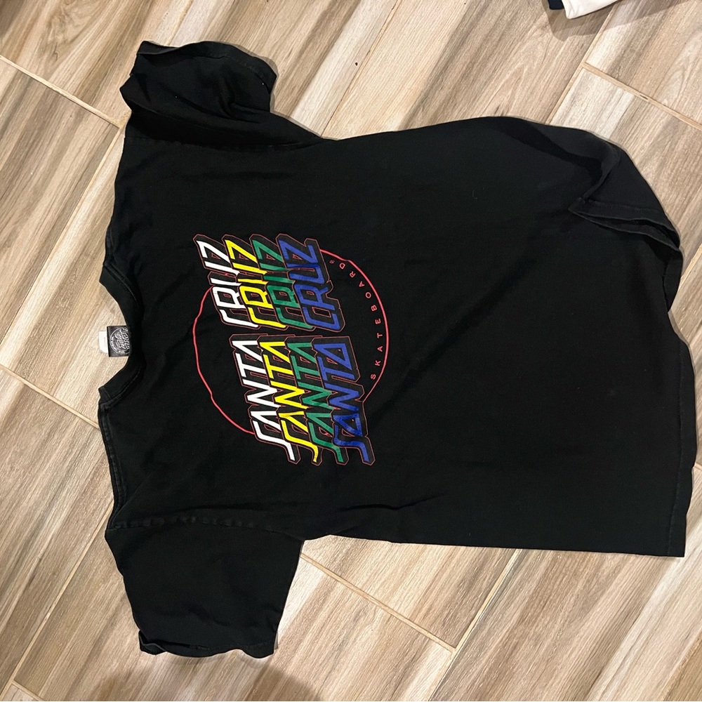 Black Santa Cruz t shirt